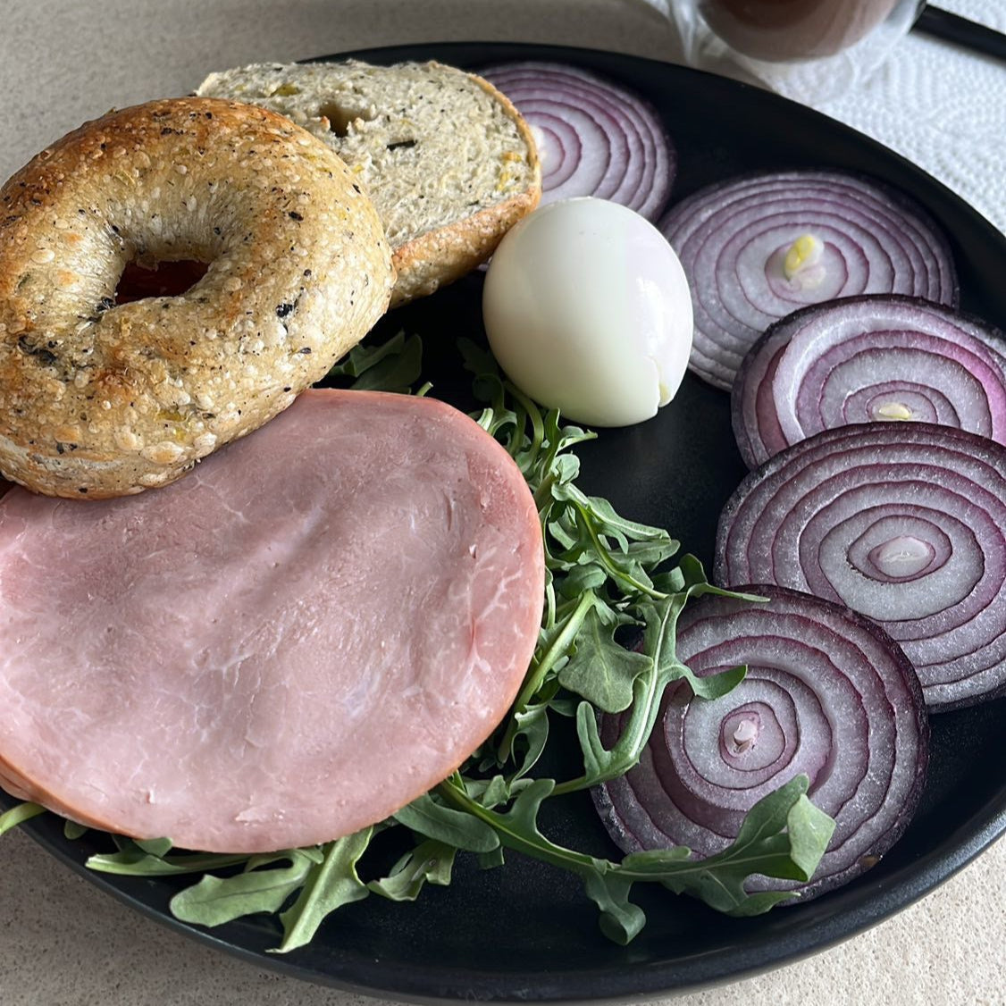 Blendit 微辣貝果搭配_鹹香早餐建議_健康輕食